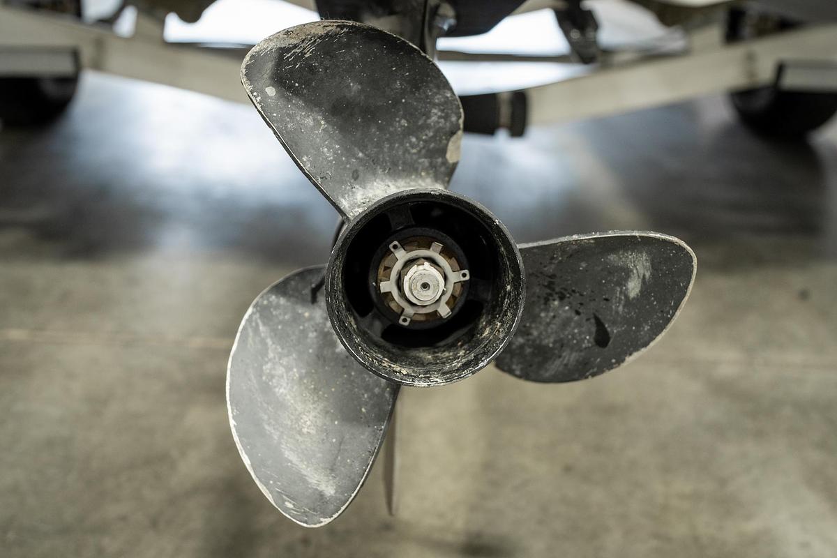 Used 2013 Chapparal 19 H20 F/S