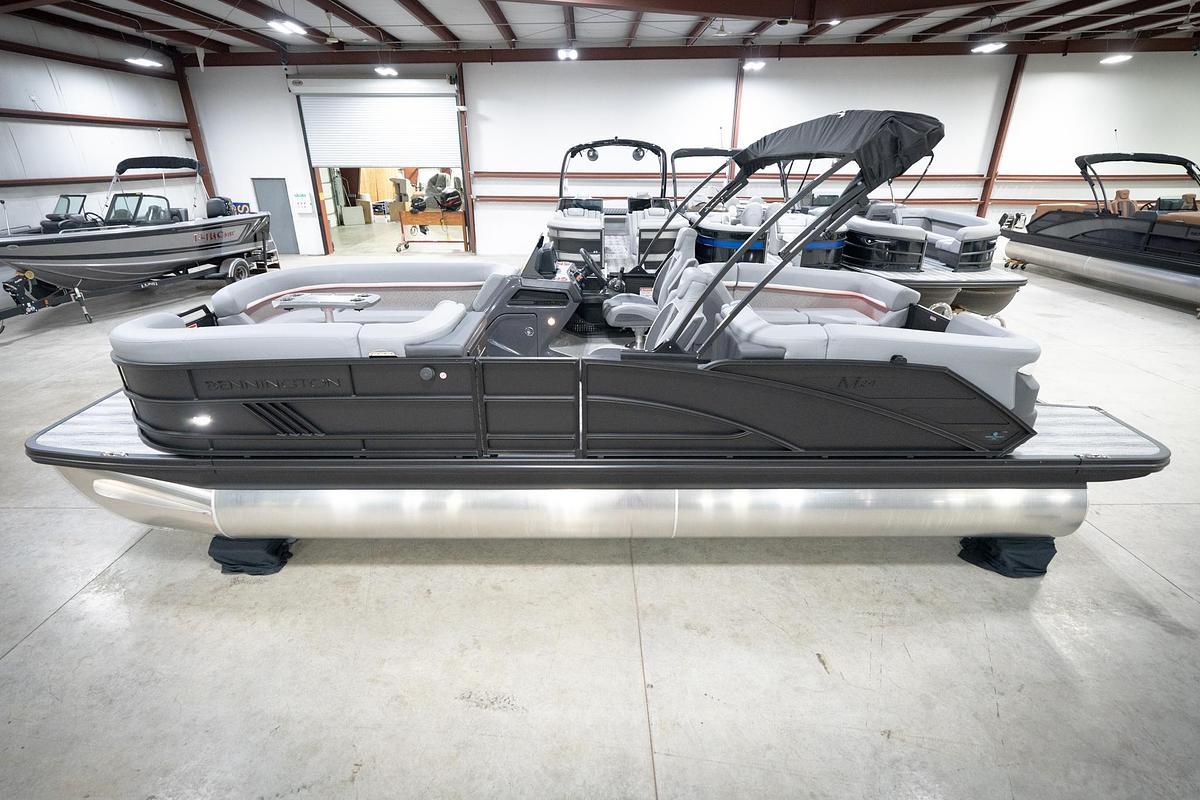 2026 Bennington 24 MFB