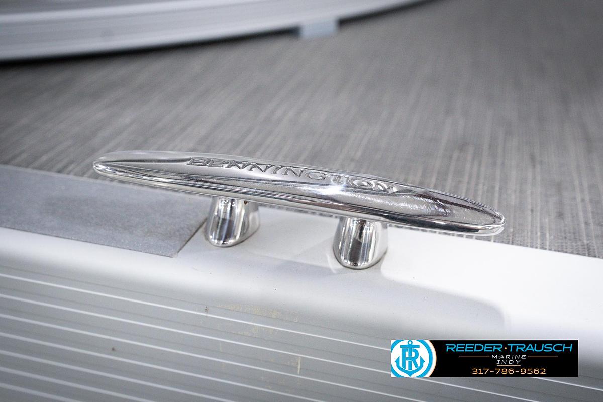 Used 2023 Bennington 23 SXSR