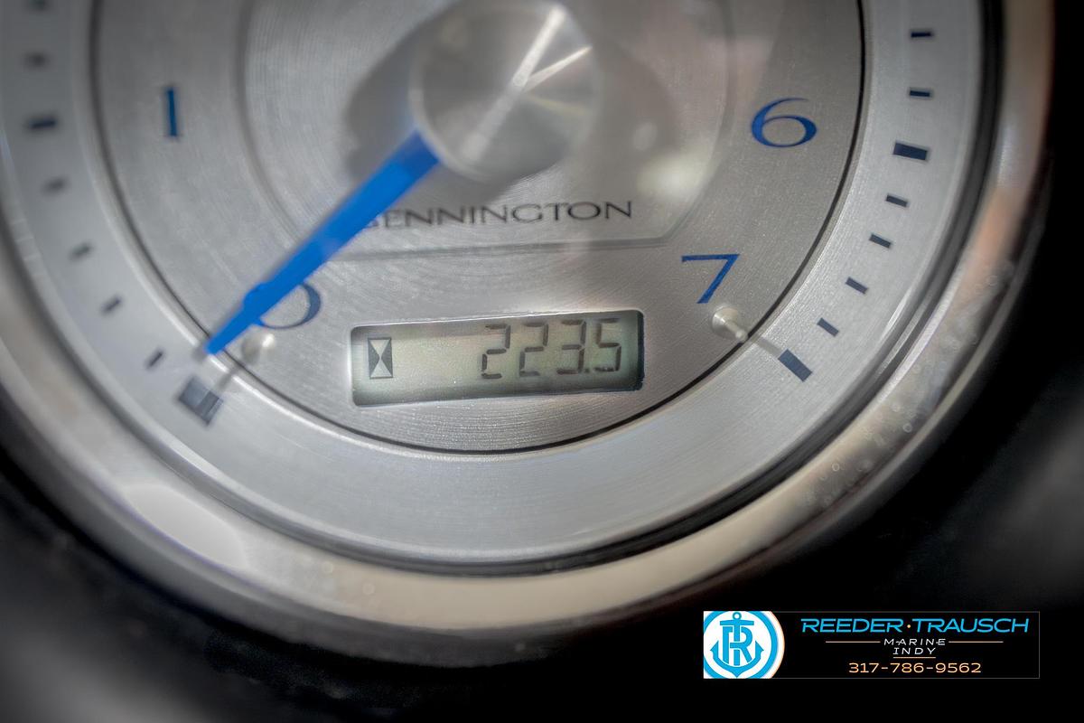 Used 2016 Bennington 2375 RSB