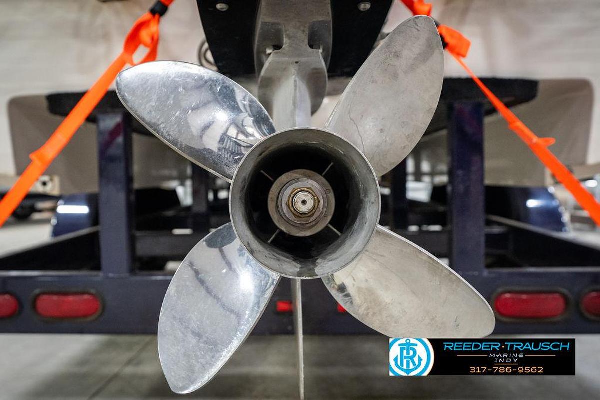 Used 2001 Eliminator 26 Daytona