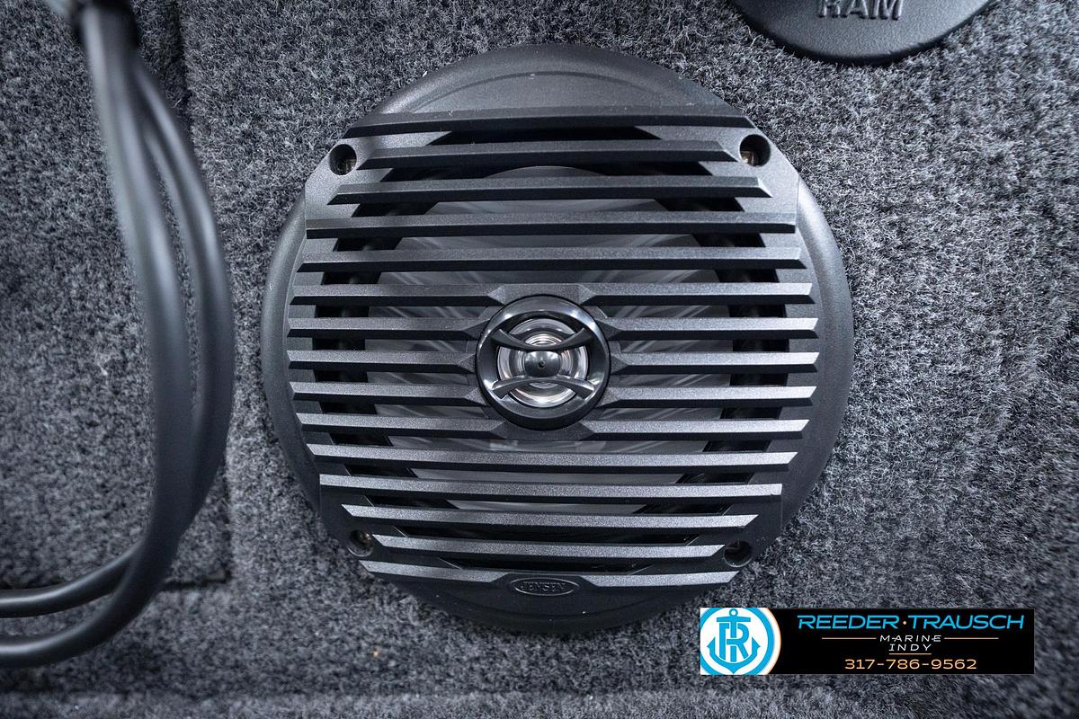 2026 Lund 1775 Impact XS