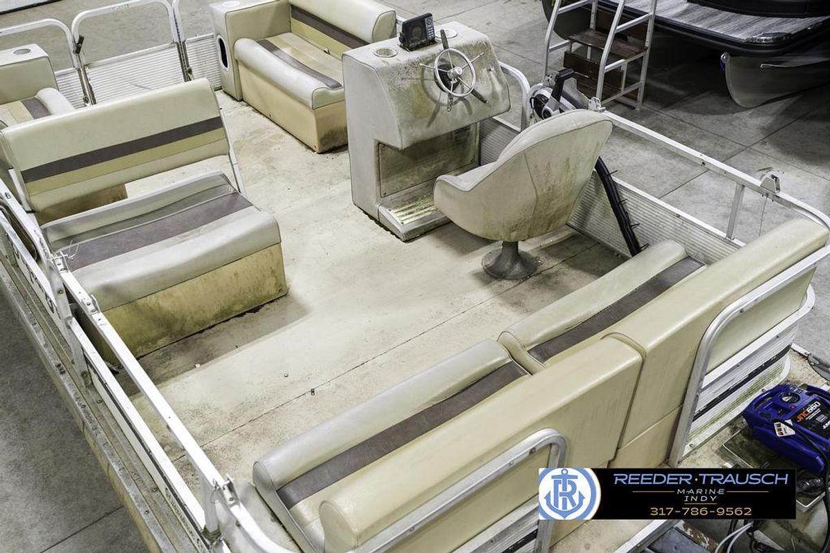 Used 1985 Godfrey Aqua Patio