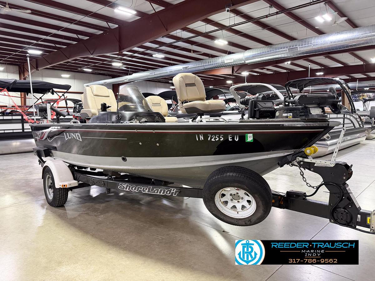 Used 1999 Lund Mr. Pike 17