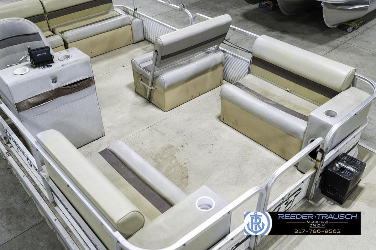 Used 1985 Godfrey Aqua Patio