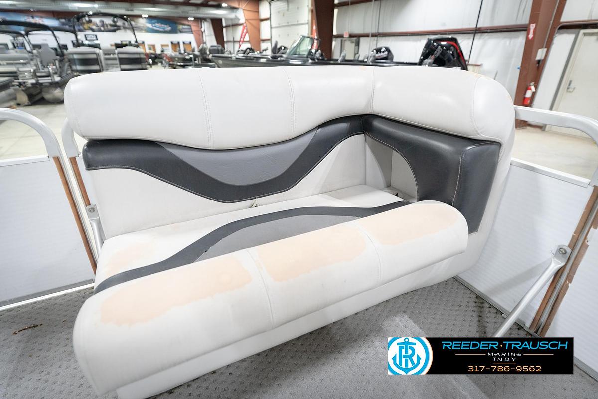 Used 1991 Godfrey Sanpan SP 2200