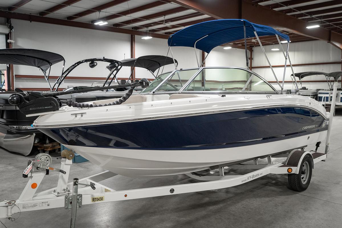 Used 2013 Chapparal 19 H20 F/S