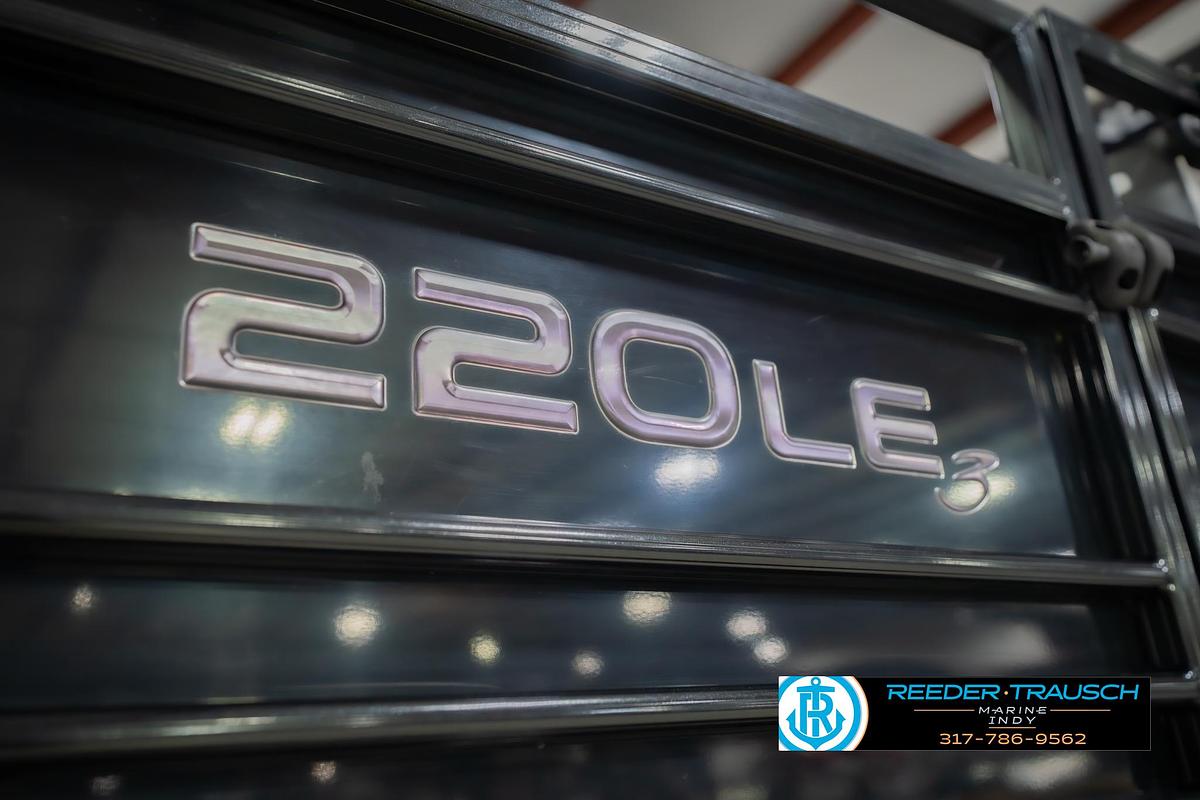 Used 2017 Regency 220 LE3 Sport