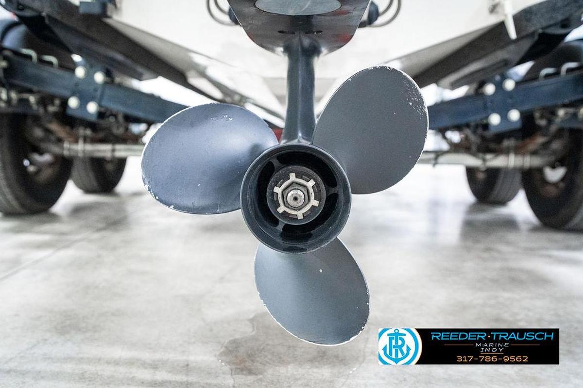 Used 1990 Rinker 206 Captiva