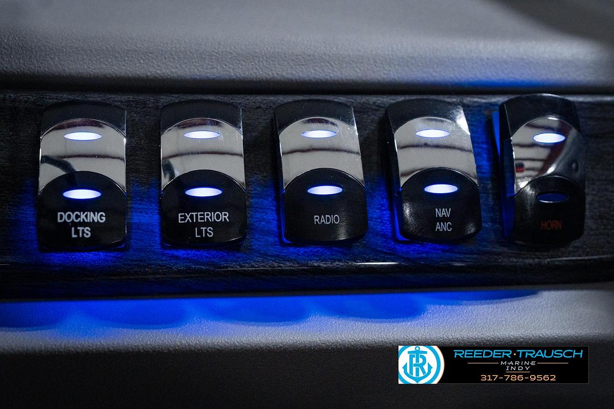 Used 2025 Avalon 2385 LSZ ENT