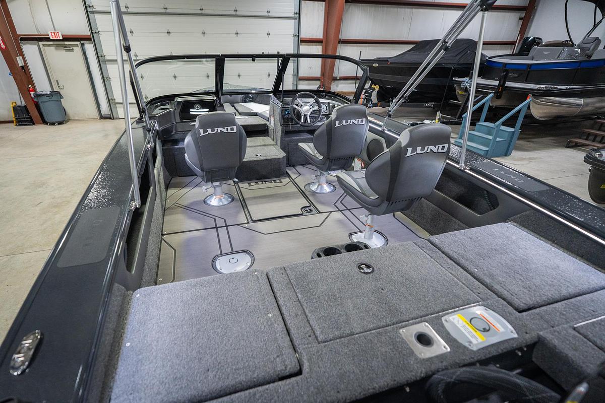 2026 Lund 1875 Crossover XS