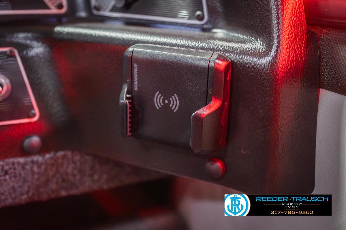 2026 Lund 1875 Crossover XS