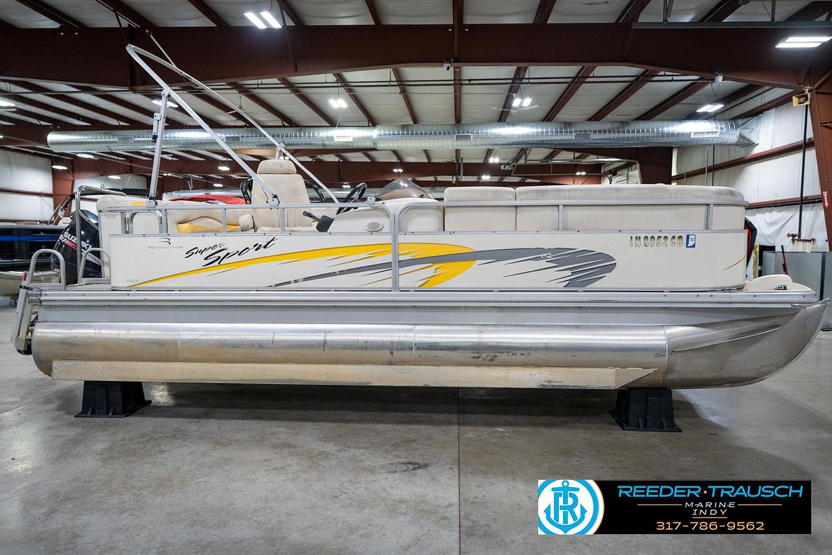 Used 2005 Bennington 2050 RL