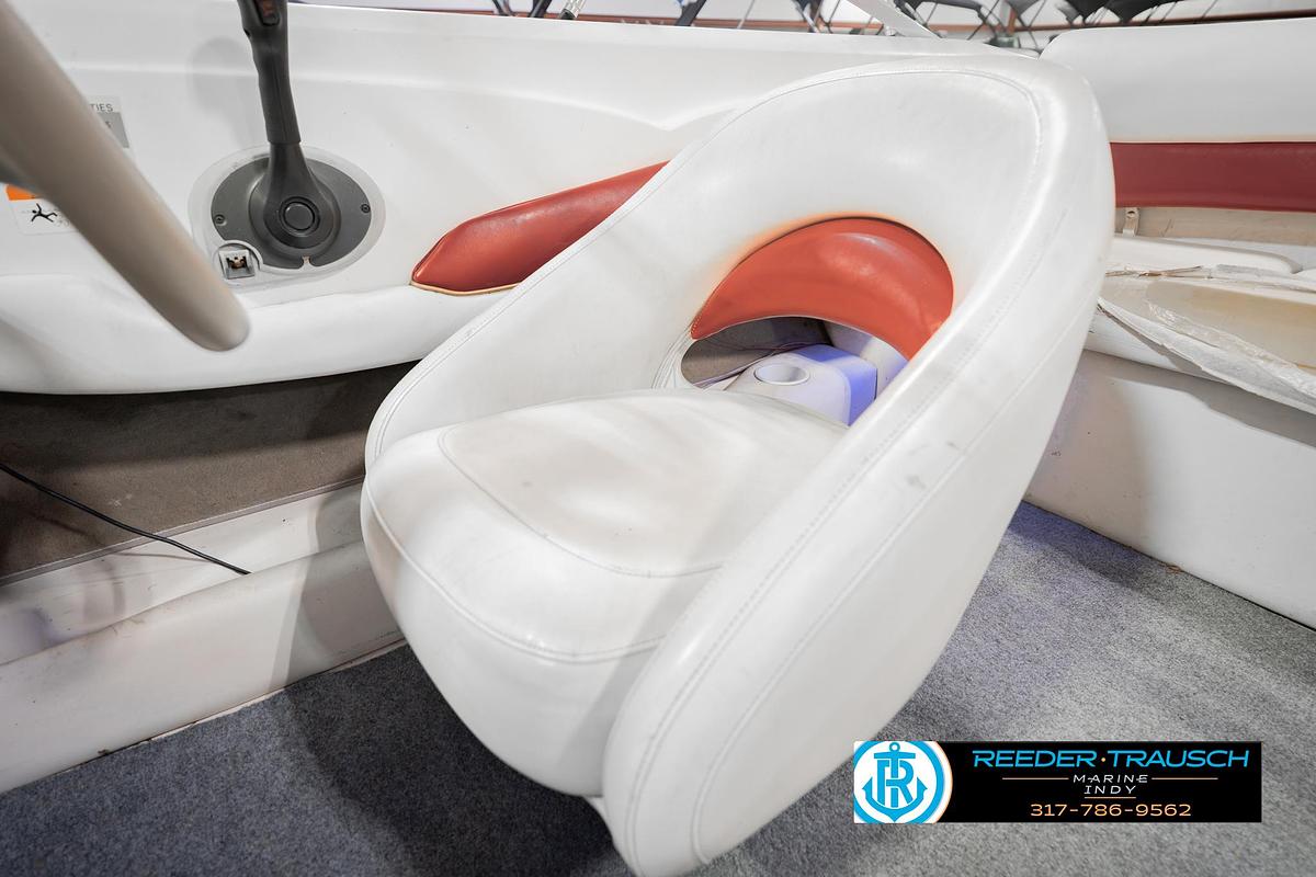 Used 2003 Larson SEi 180