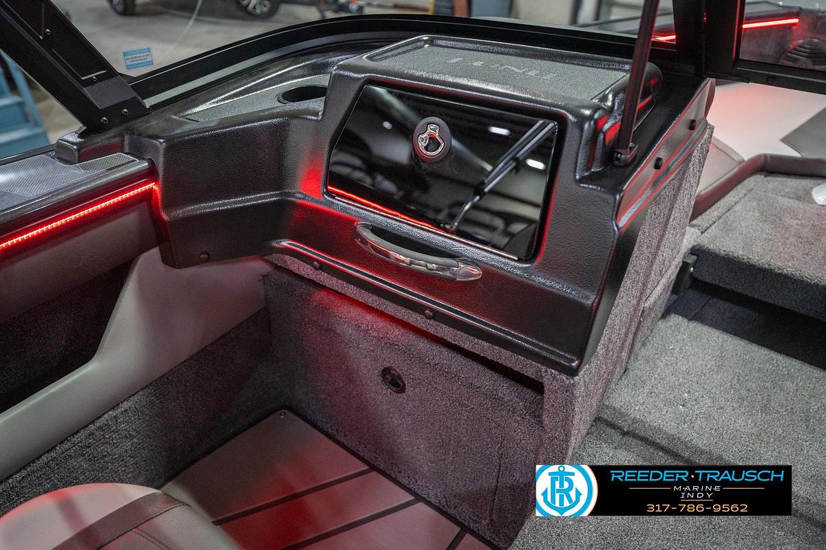 2026 Lund 1875 Crossover XS