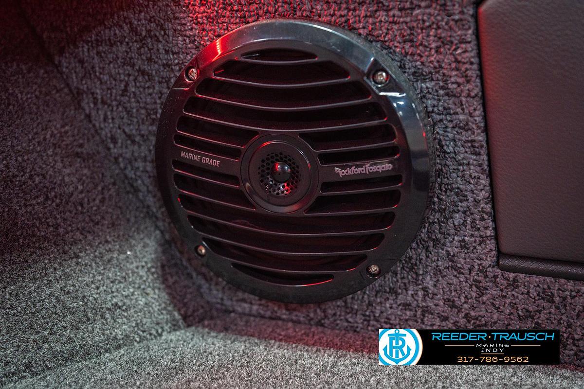 2026 Lund 1875 Crossover XS