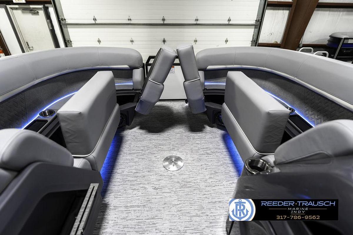 2025 Bennington 22 MFB