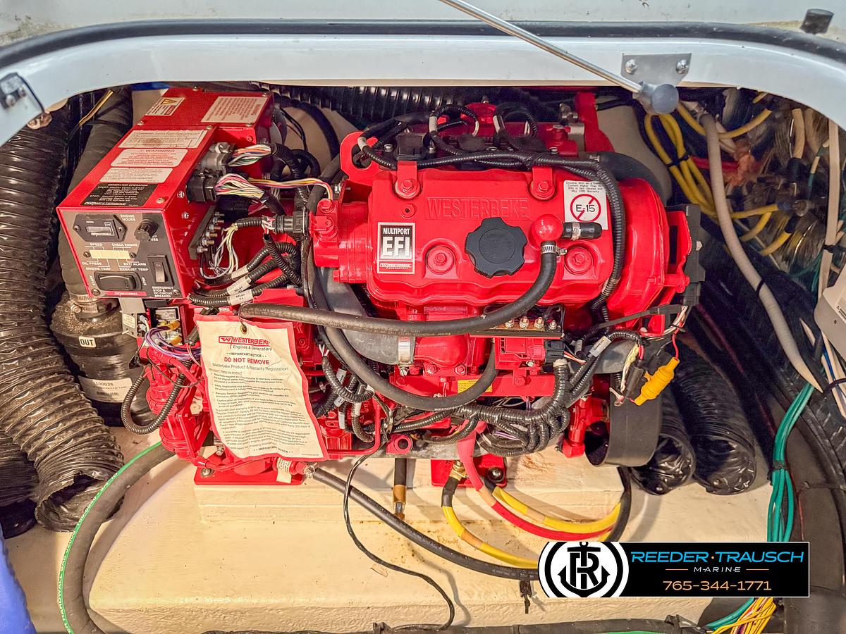 2021 Four Winns Vista 355 Coupe OB