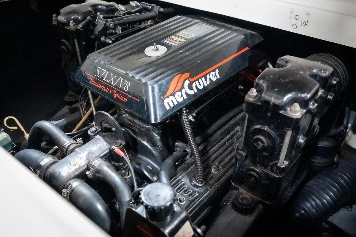 Used 1997 Sea Ray 240 Sundancer