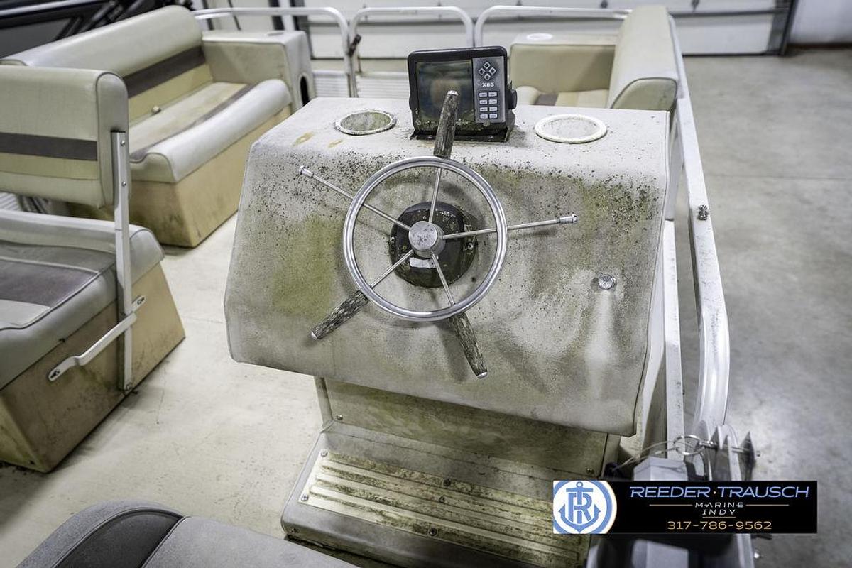 Used 1985 Godfrey Aqua Patio