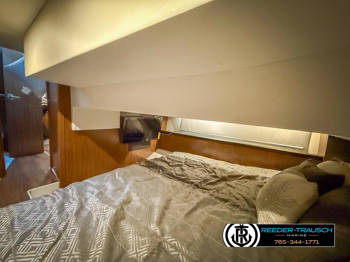 2021 Four Winns Vista 355 Coupe OB