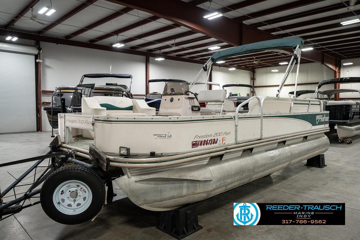 Used 1998 Fisher Freedom 200 Fish