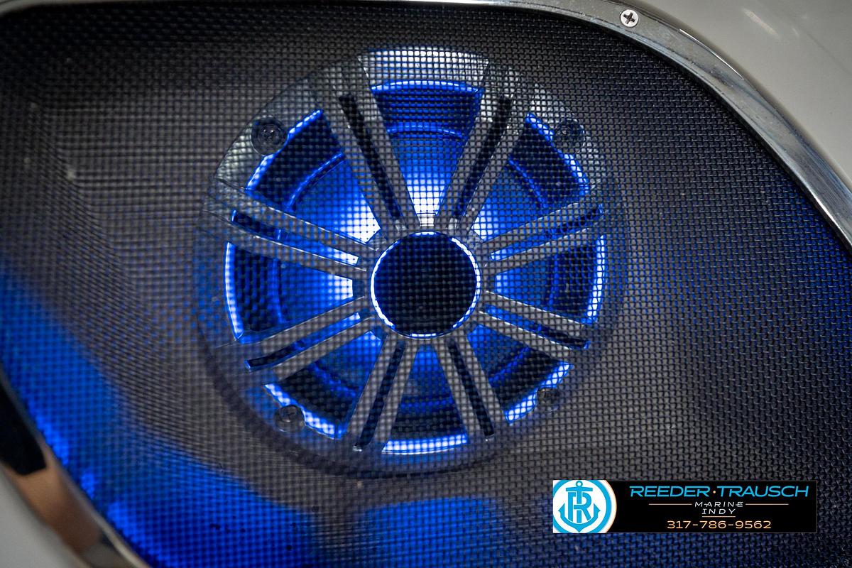 Used 2016 Bennington 2375 RSB