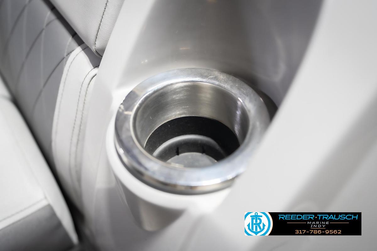 Used 2024 Bennington 23 LSB