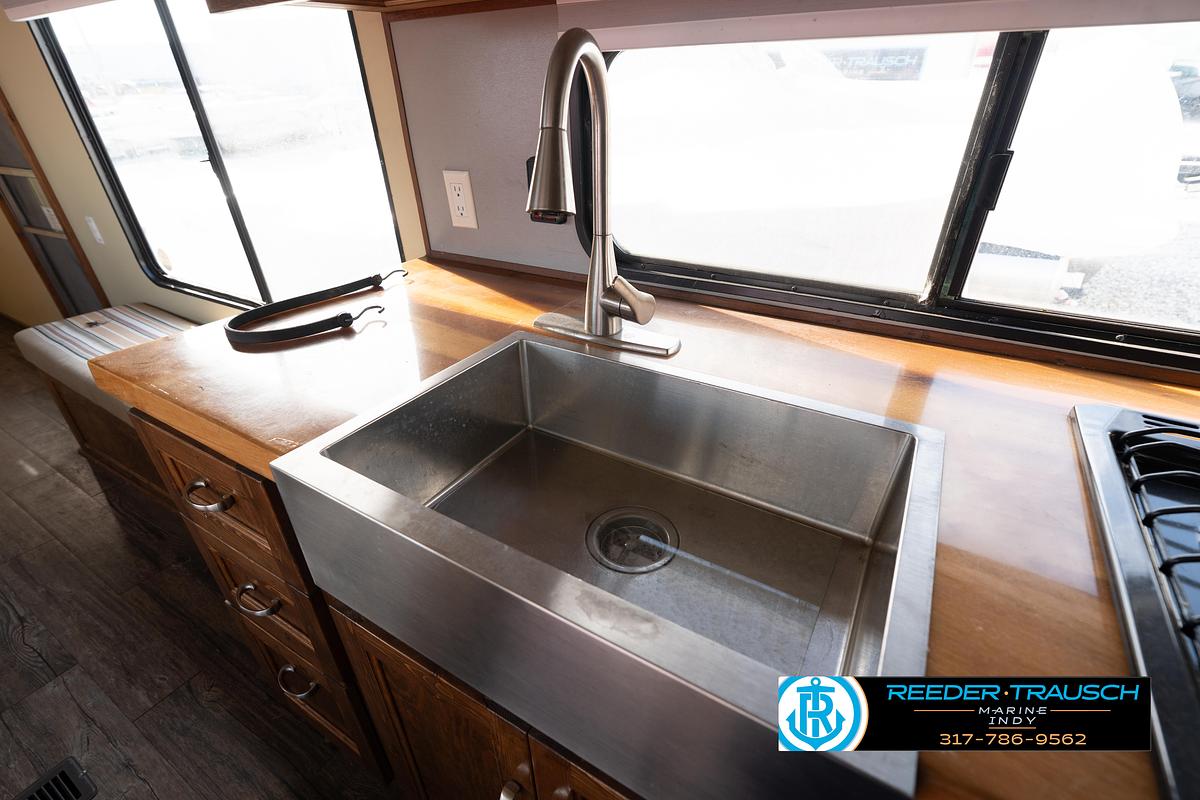 Used 2015 Forest River 274 RK
