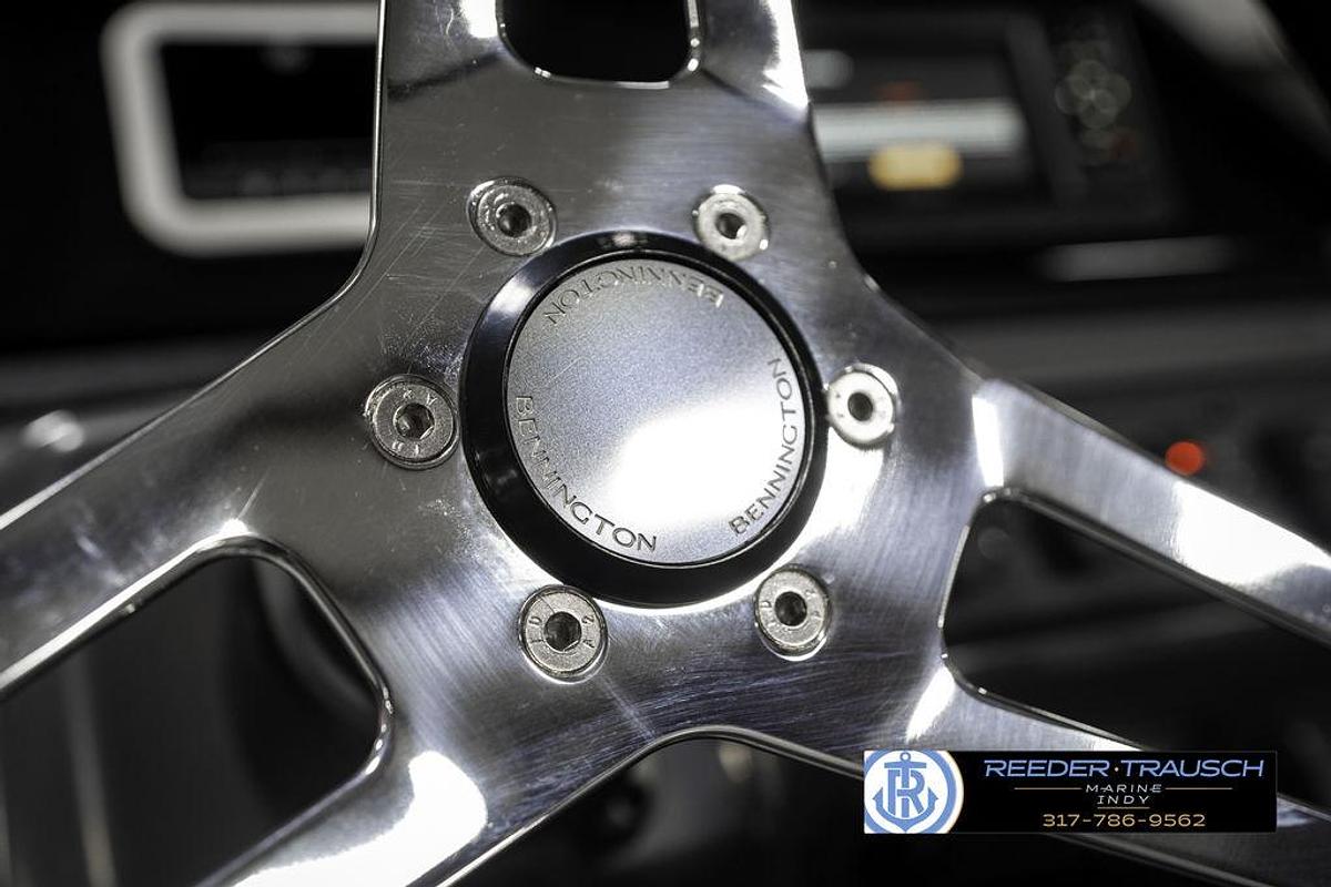 2025 Bennington 18 SLJ