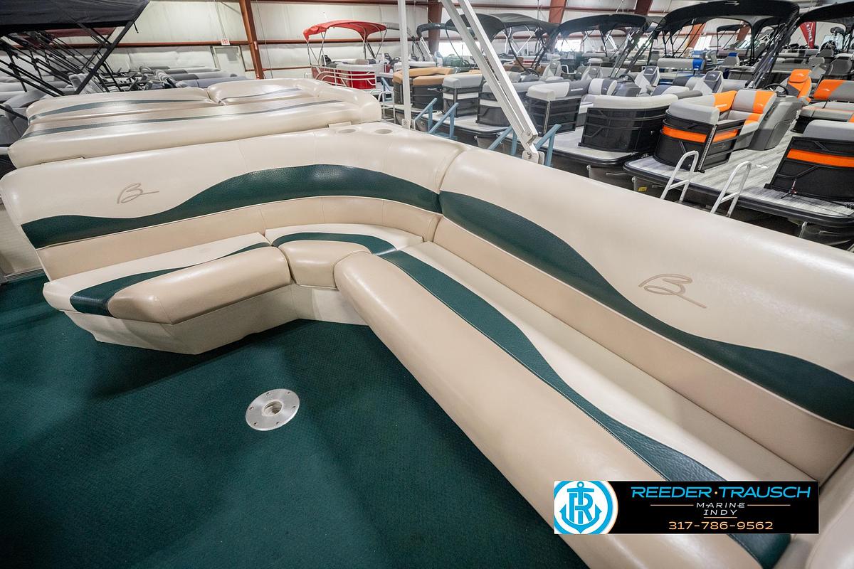 Used 2000 Bennington 227L