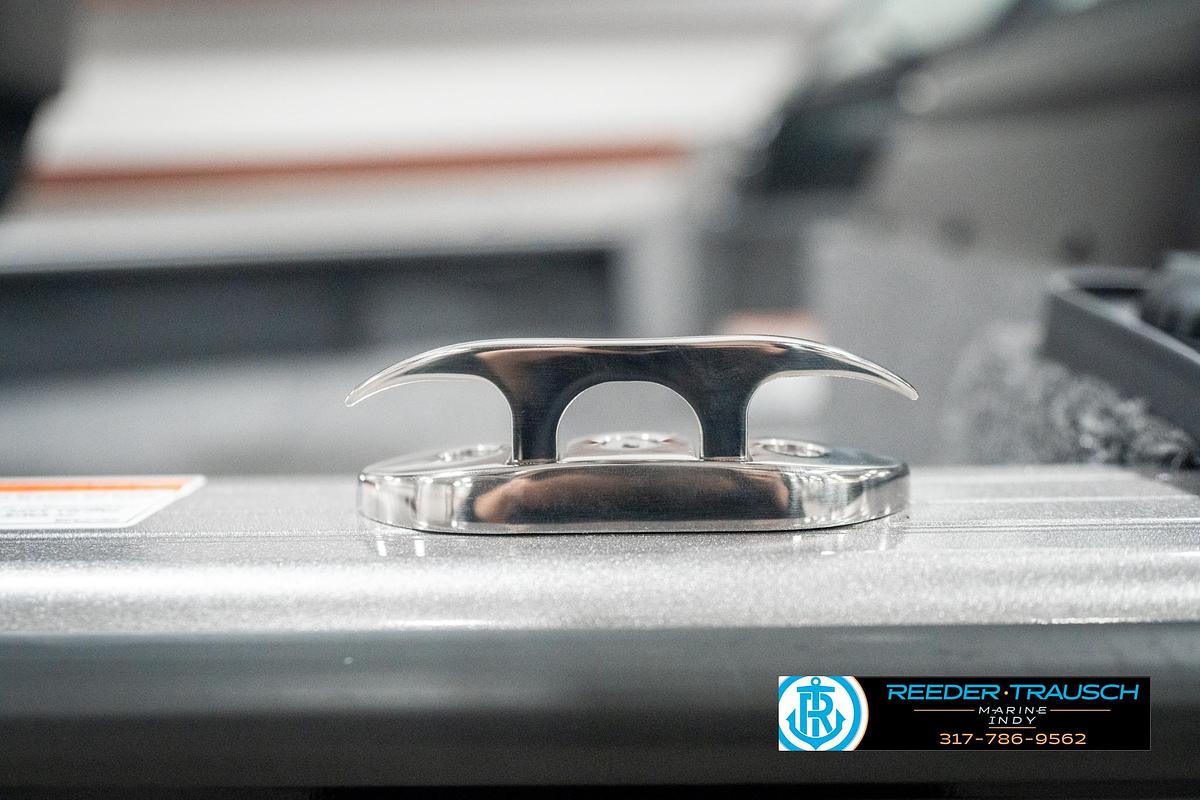 2025 Lund 2075 Impact XS