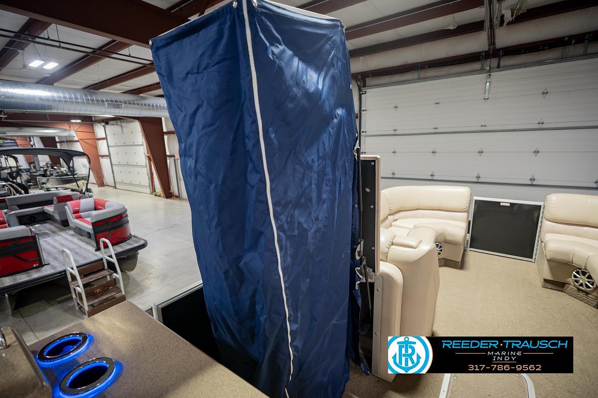 Used 2014 Bennington 2550 RCB