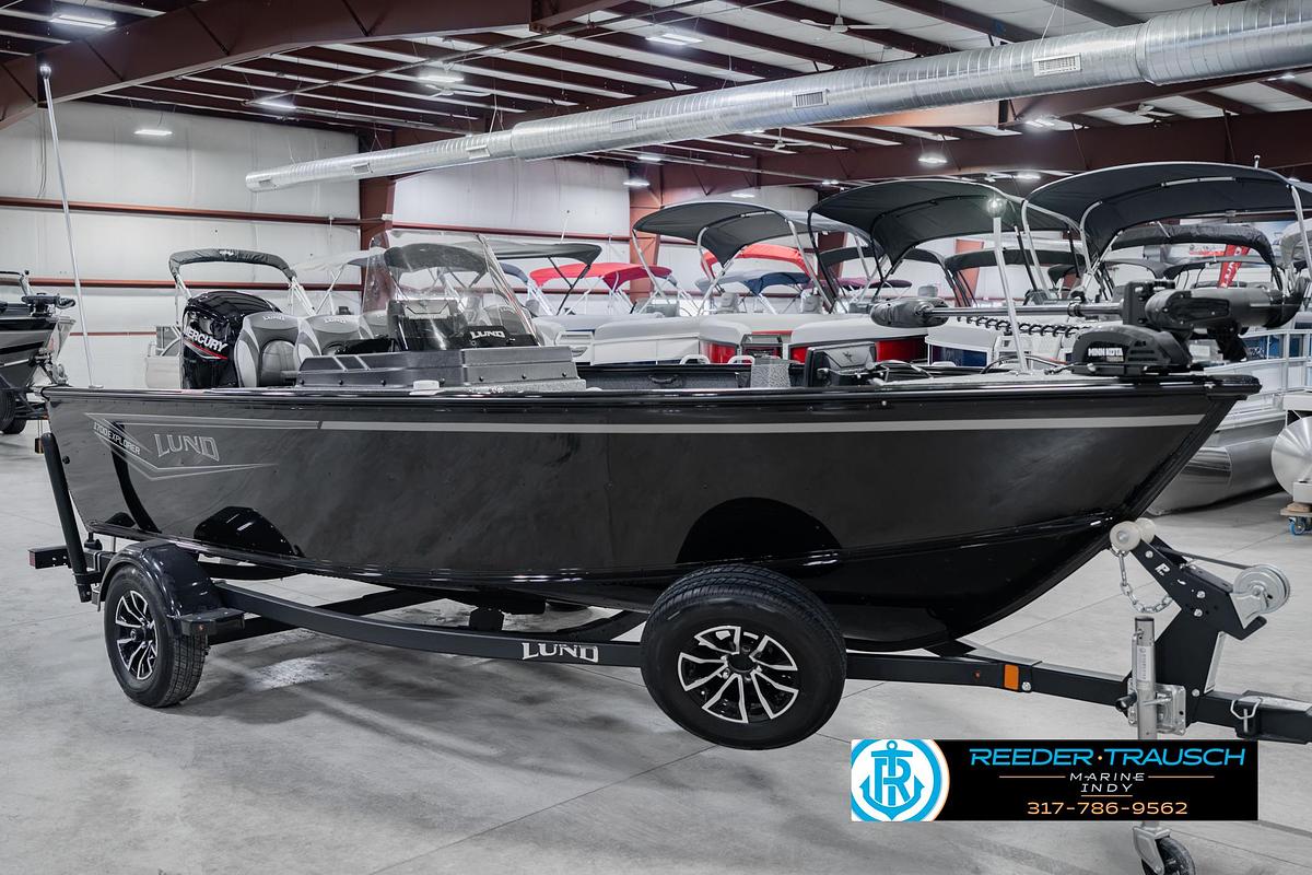2026 Lund 1700 Explorer Side