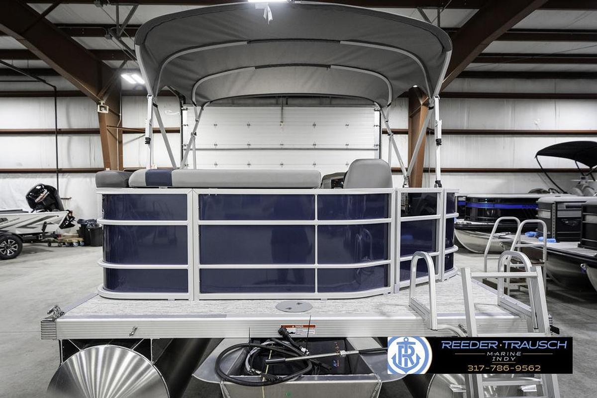 2025 Bennington 22 SXL