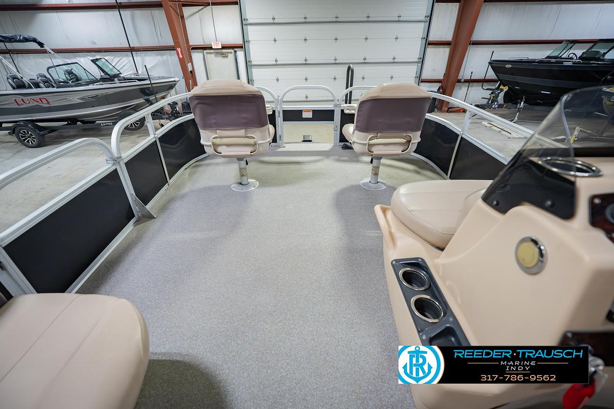 Used 2017 Sun Tracker Fishin' Barge 20 DLX