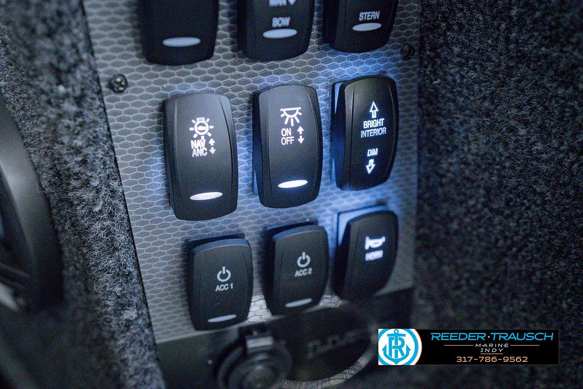 2026 Lund 1975 Pro V Sport