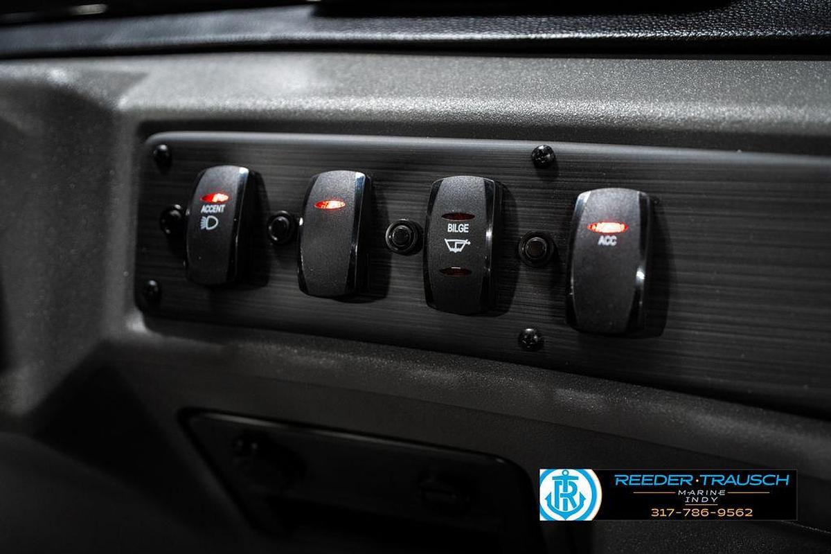 2025 Bennington 22 SSB