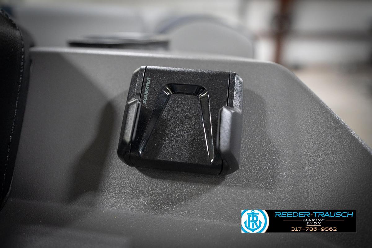 2026 Bennington 23 SLJ