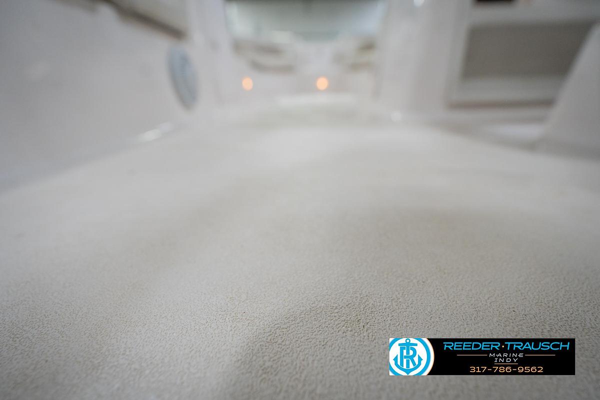 Used 2002 Hurricane SS232