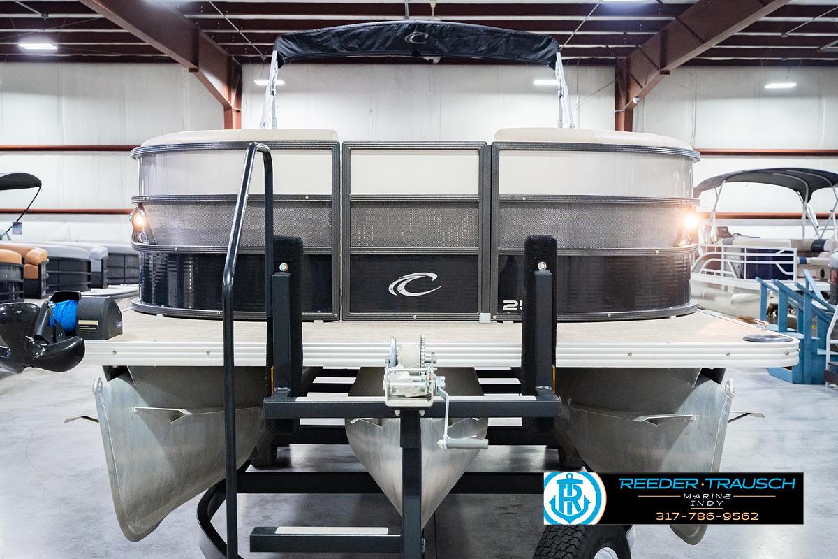Used 2016 Crest 250 SLR2