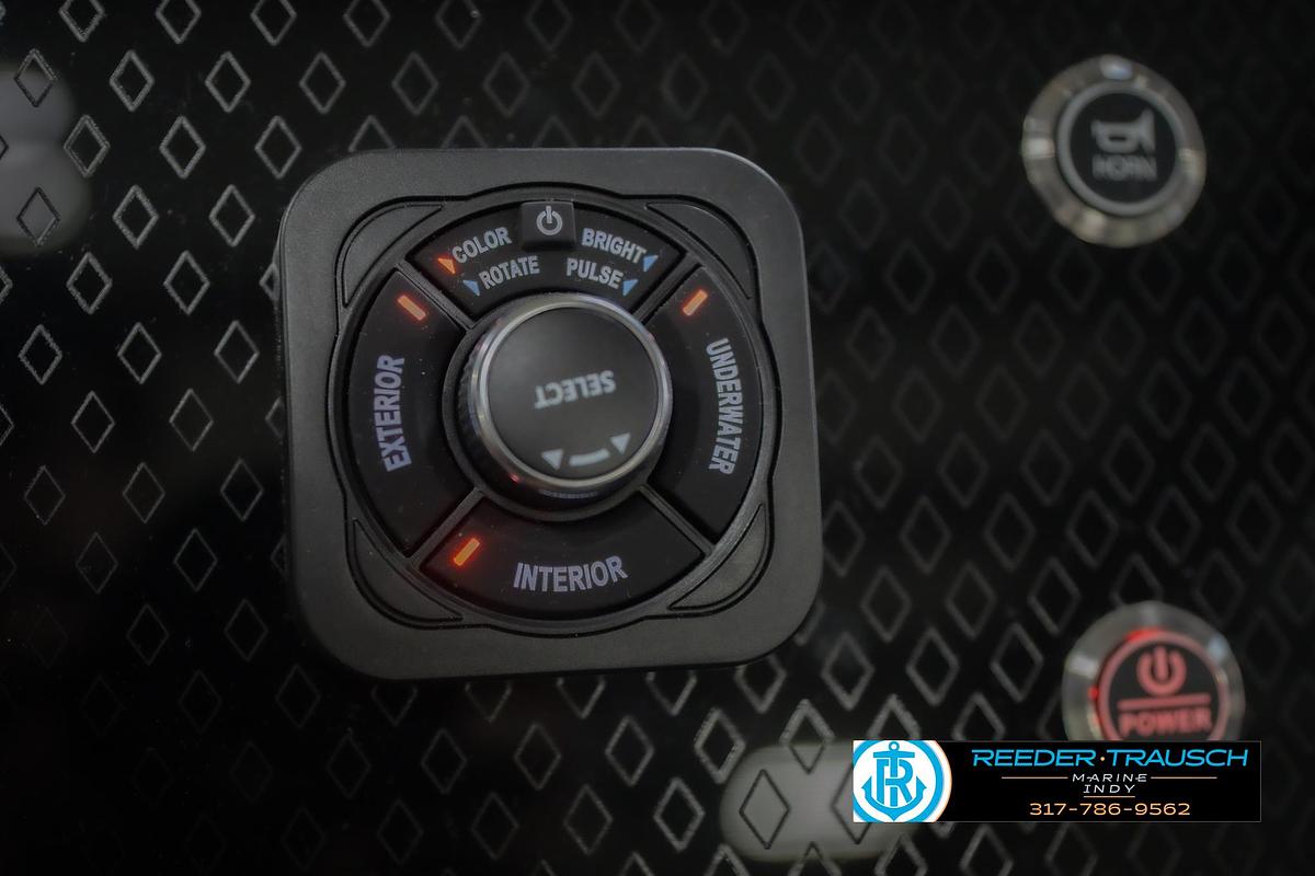 2026 Bennington 22 MFB