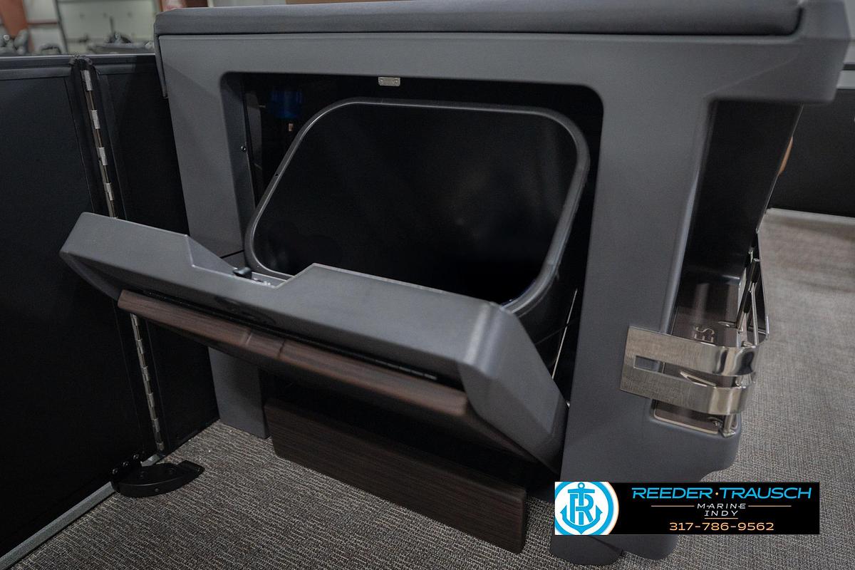 2026 Bennington 22 MFB