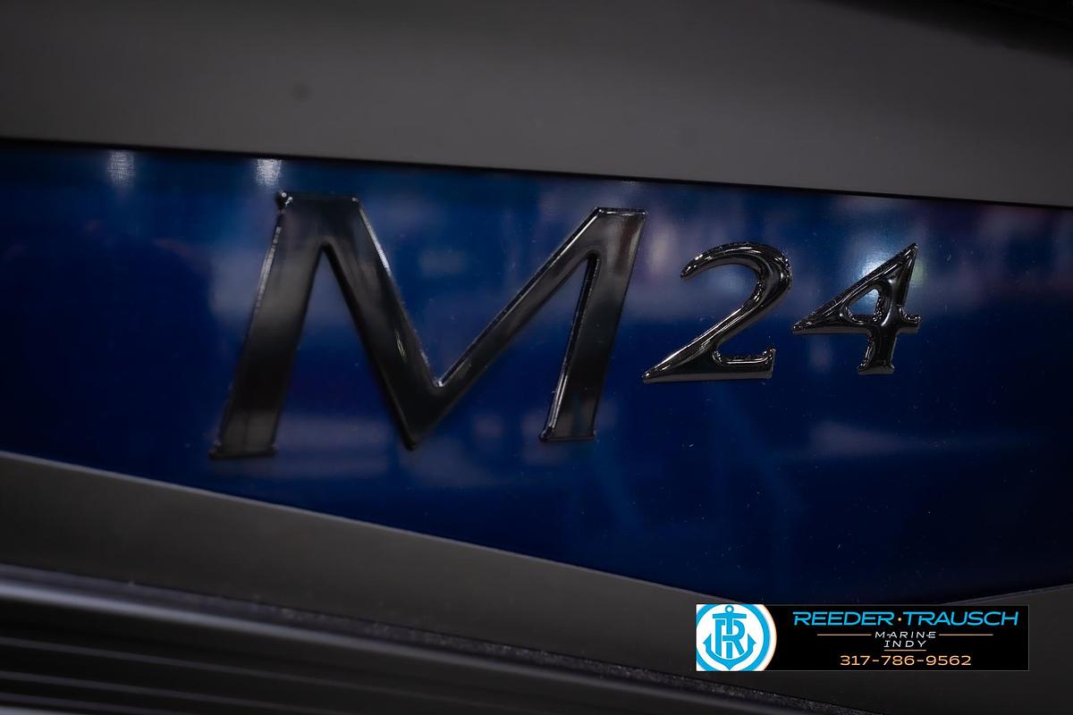 2027 Bennington 24 MFB