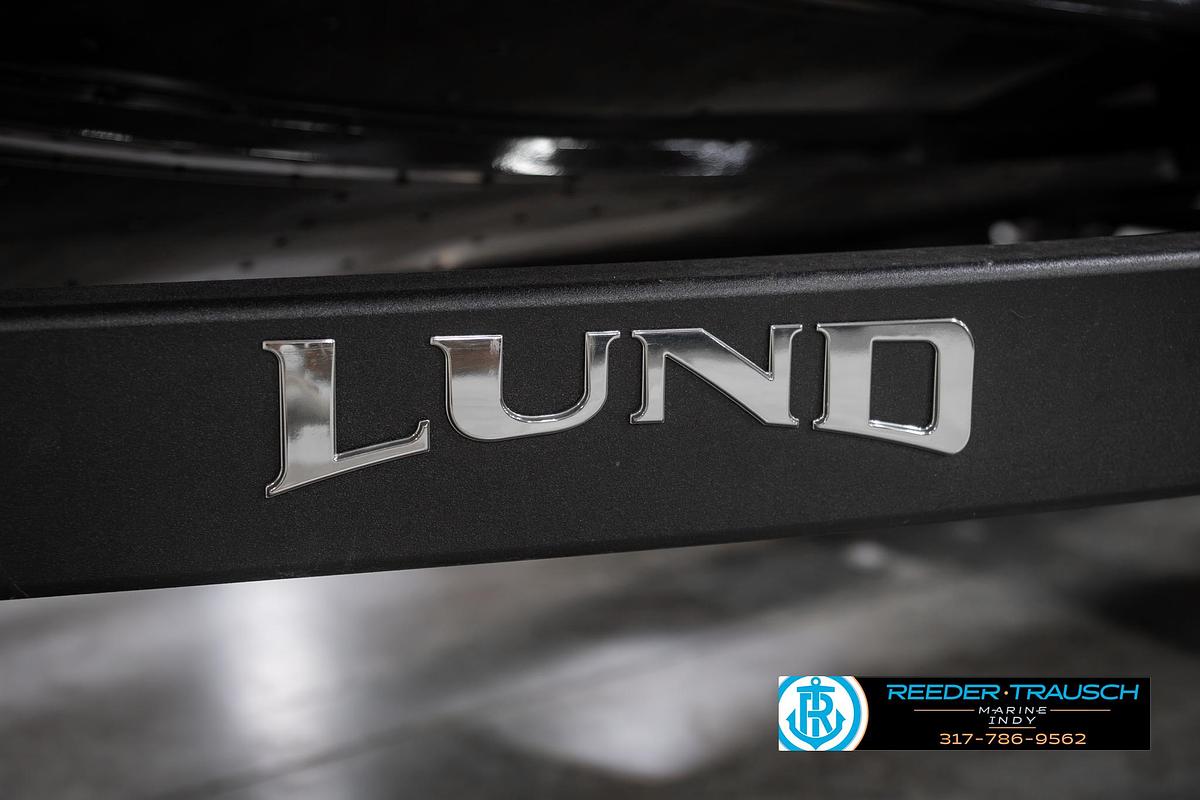 2027 Lund 1975 Tyee