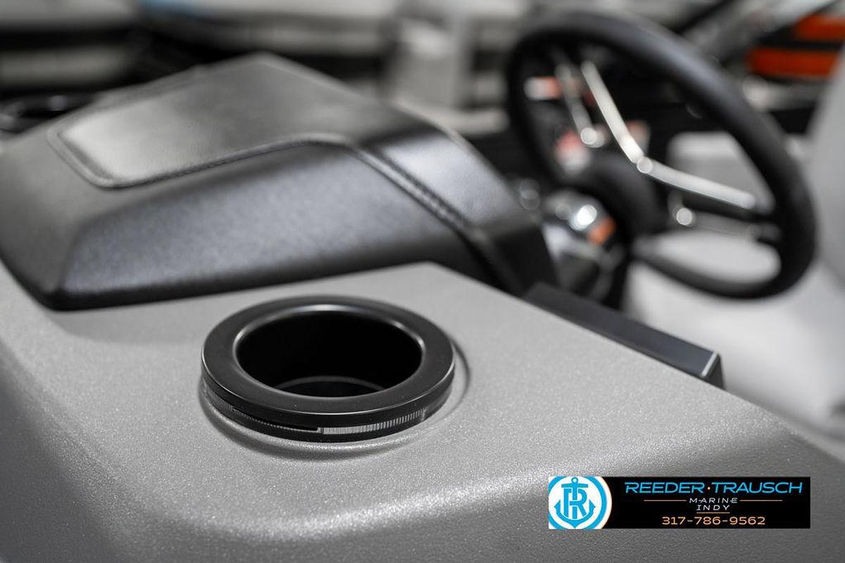 2025 Bennington 21 SLJ