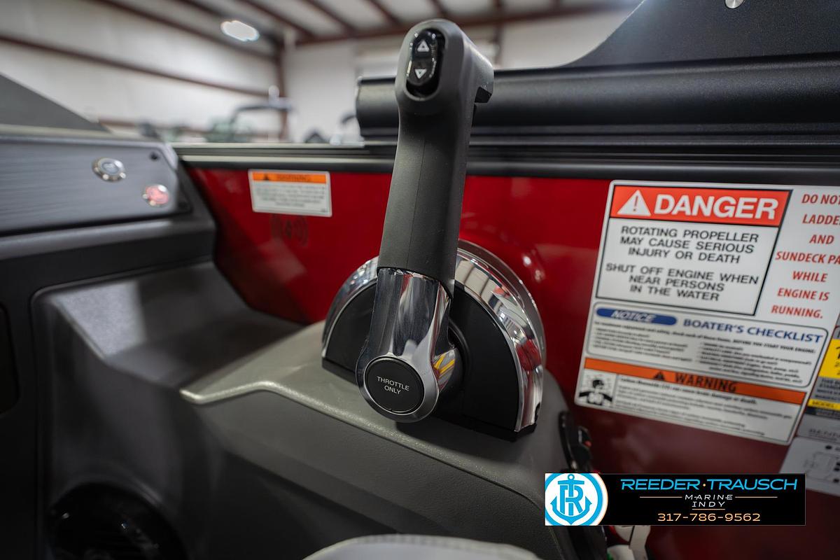 2026 Bennington 22 SLJ