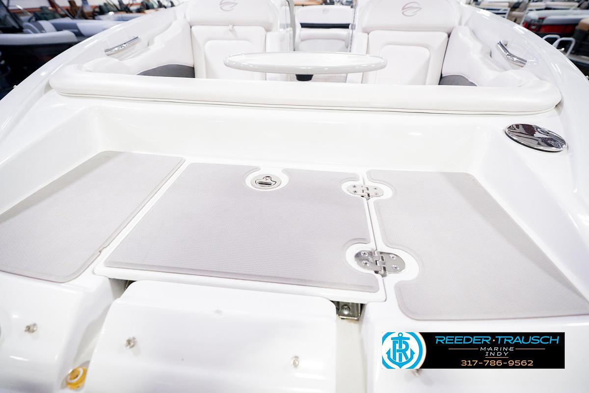 Used 2012 Crownline E4