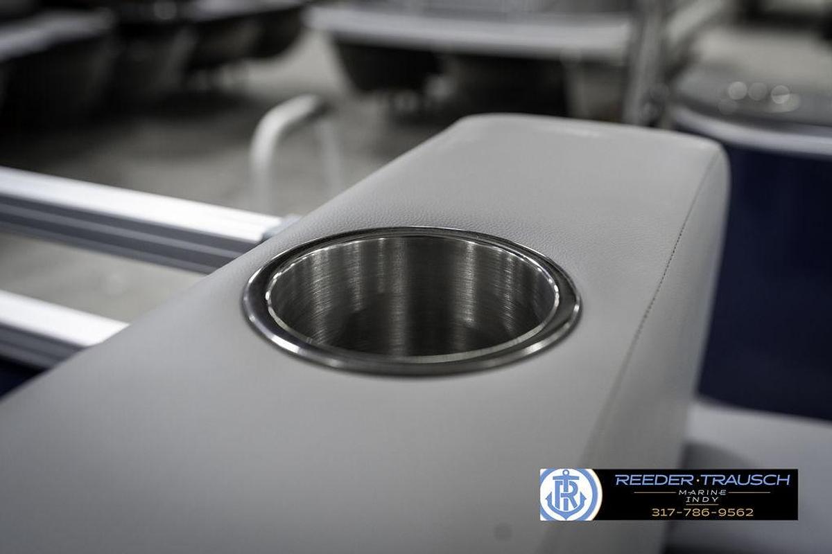 2025 Avalon 1785 Venture CRB