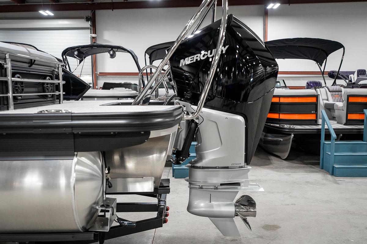 2025 Bennington 24 MSB